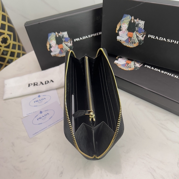 プラダ財布コピー全体デザイン